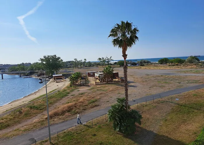 Amoureva B35, T2 Vue Mer, Parking, Piscine, Clim アパート