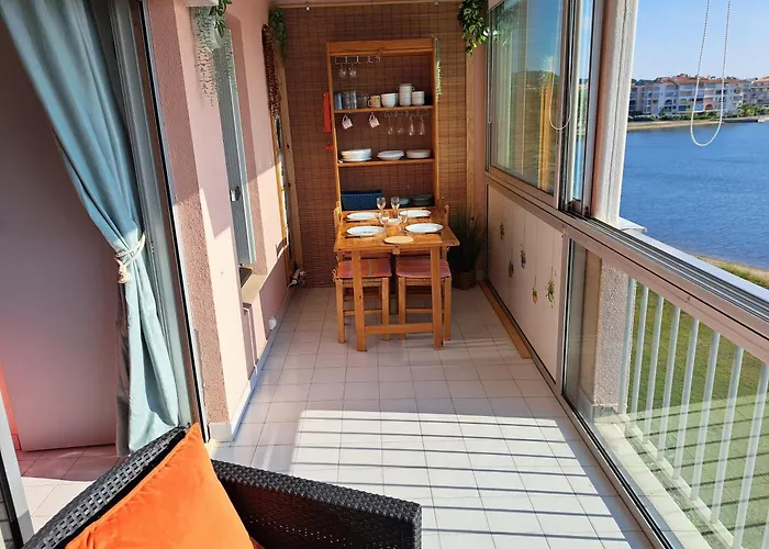 Amoureva B35, T2 Vue Mer, Parking, Piscine, Clim